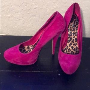 Pink suede aldo pumps size 38